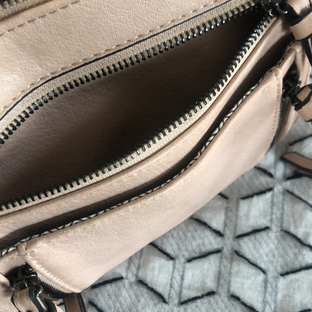 Pink cross body purse - Picture 5 of 7
